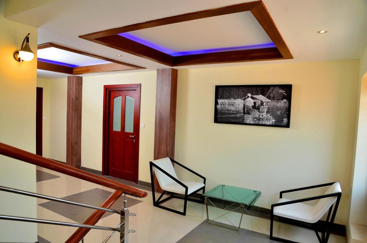French Avenue Hotel Mahe Exterior foto